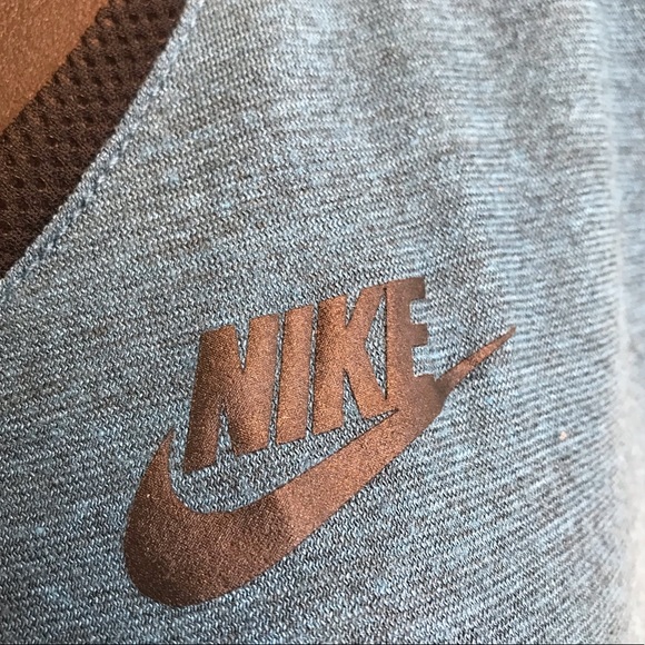 Nike Tops - Nike workout tank top size Small (Like New)